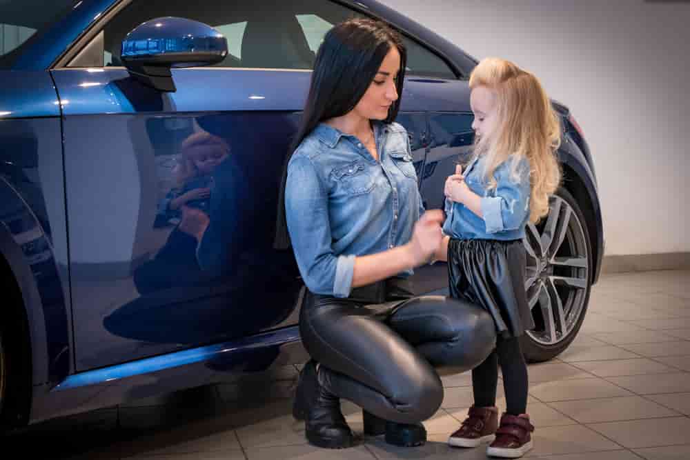 Programs to help single mothers buy a car