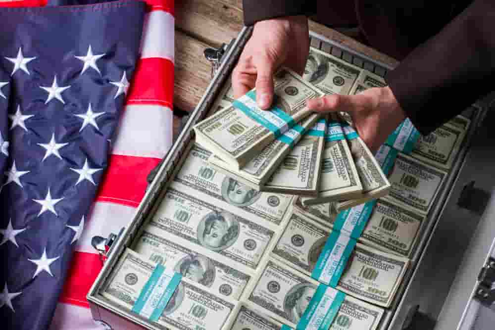 18 Ways to Get Free Government Money you Never Pay Back